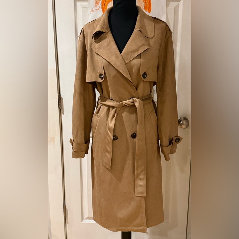 New Truth By Republic Elegant Tan Faux Suede Trench Coat Women's Size Medium